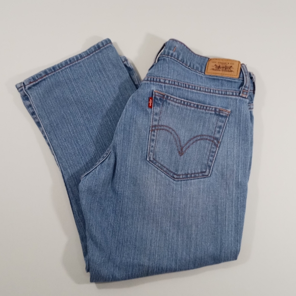Levi's 515 Capri (a little distressed) - Picture 1 of 8